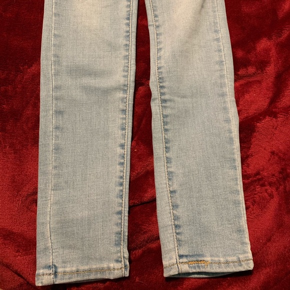 Levis jeans - Picture 2 of 4